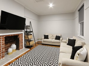 Bolger_living_dusk_29