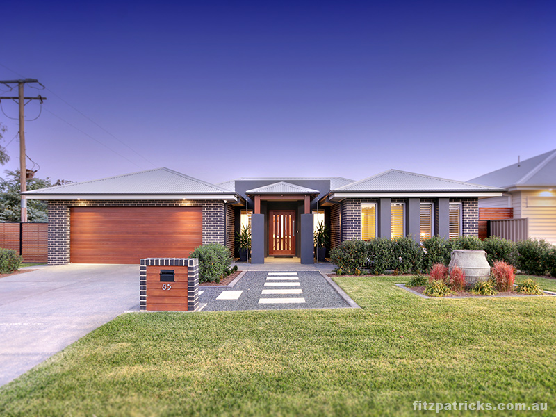 Brindabella_front_dusk_85