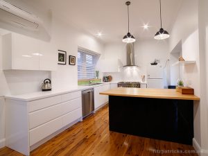 trevor_kitchen_dusk_32