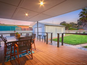 Walteela_entertaining_dusk_22