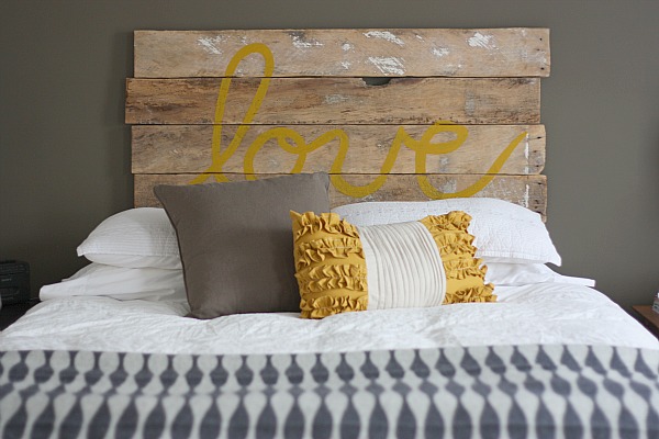 pallet bed head