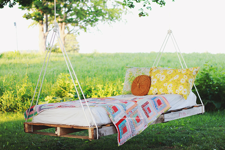 pallet floating bed